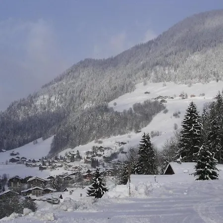 **, 6 Pers, 2 Balcons, Prox Pistes & Village, Parking Gratuit Apartment
